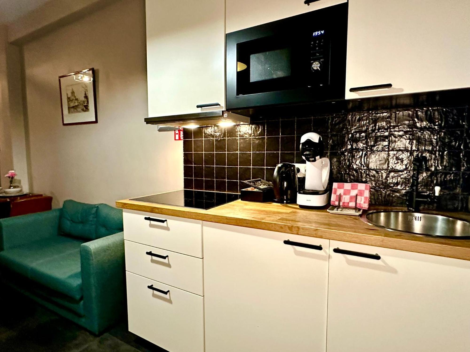 Luxury Suites Diamond Antwerpen Exteriör bild